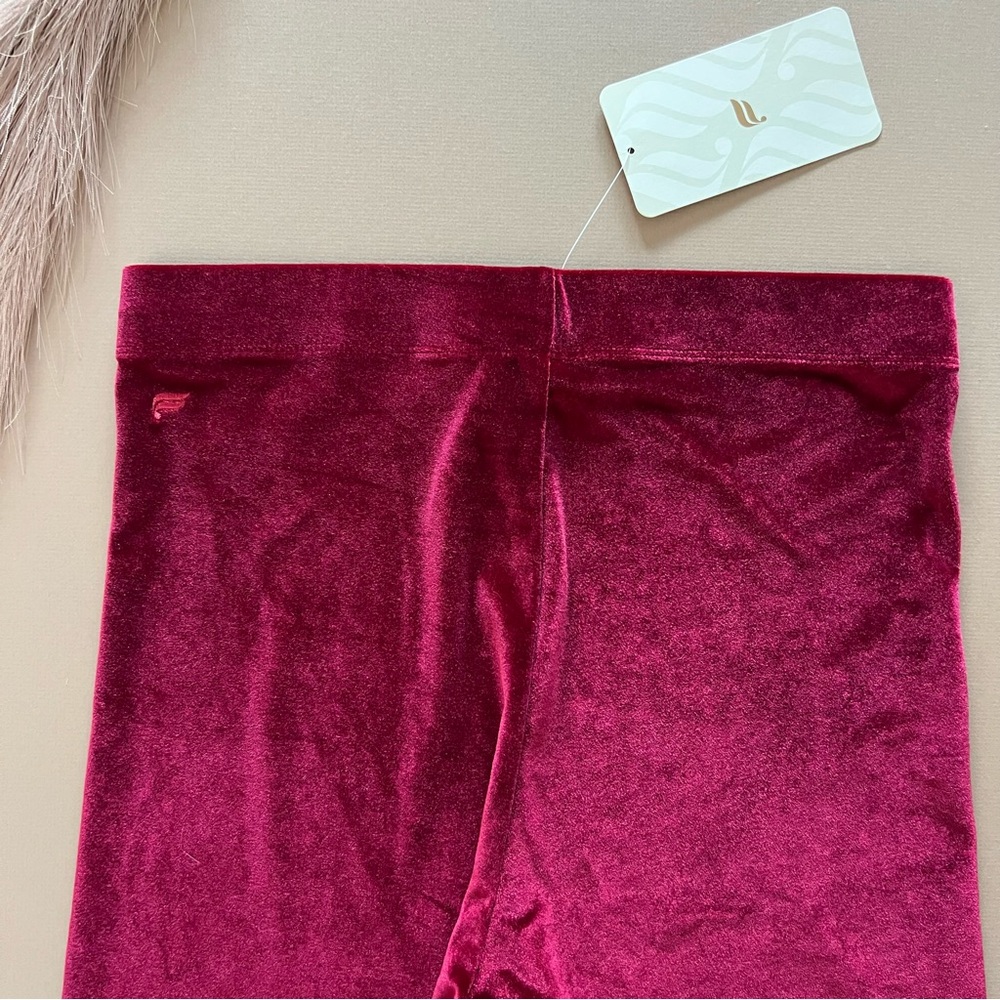 Fabletics Deep Pink Red Velour 9” Bike Shorts - Picture 10 of 15